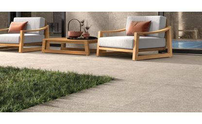 Scegliere il gres porcellanato per il giardino: resistenza, estetica e funzionalità