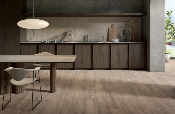 Pavimento in Gres Porcellanato Effetto Legno Pregiato Tortora 20x120 - CS25004